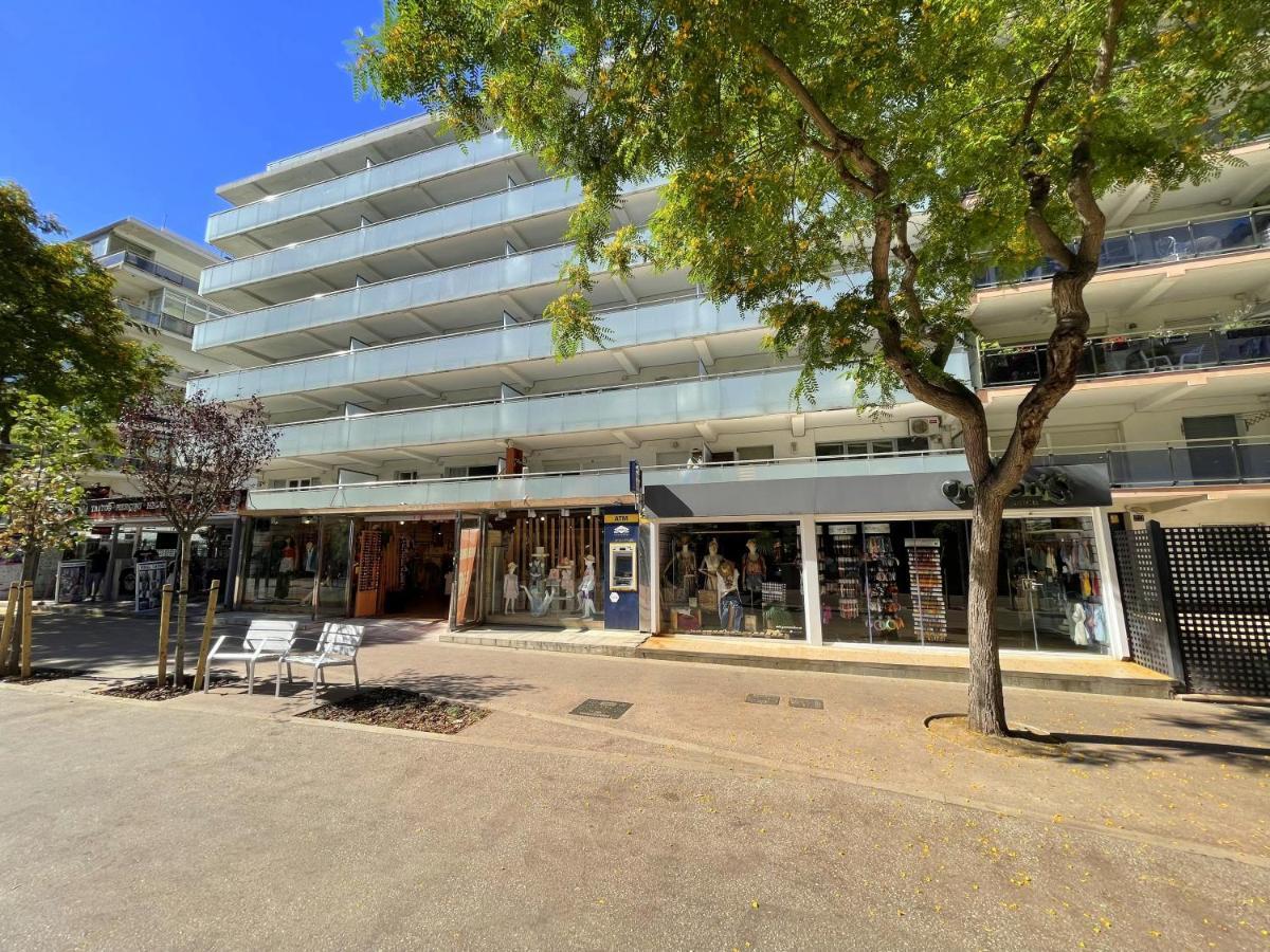 Rentalmar Goya Salou Exteriör bild