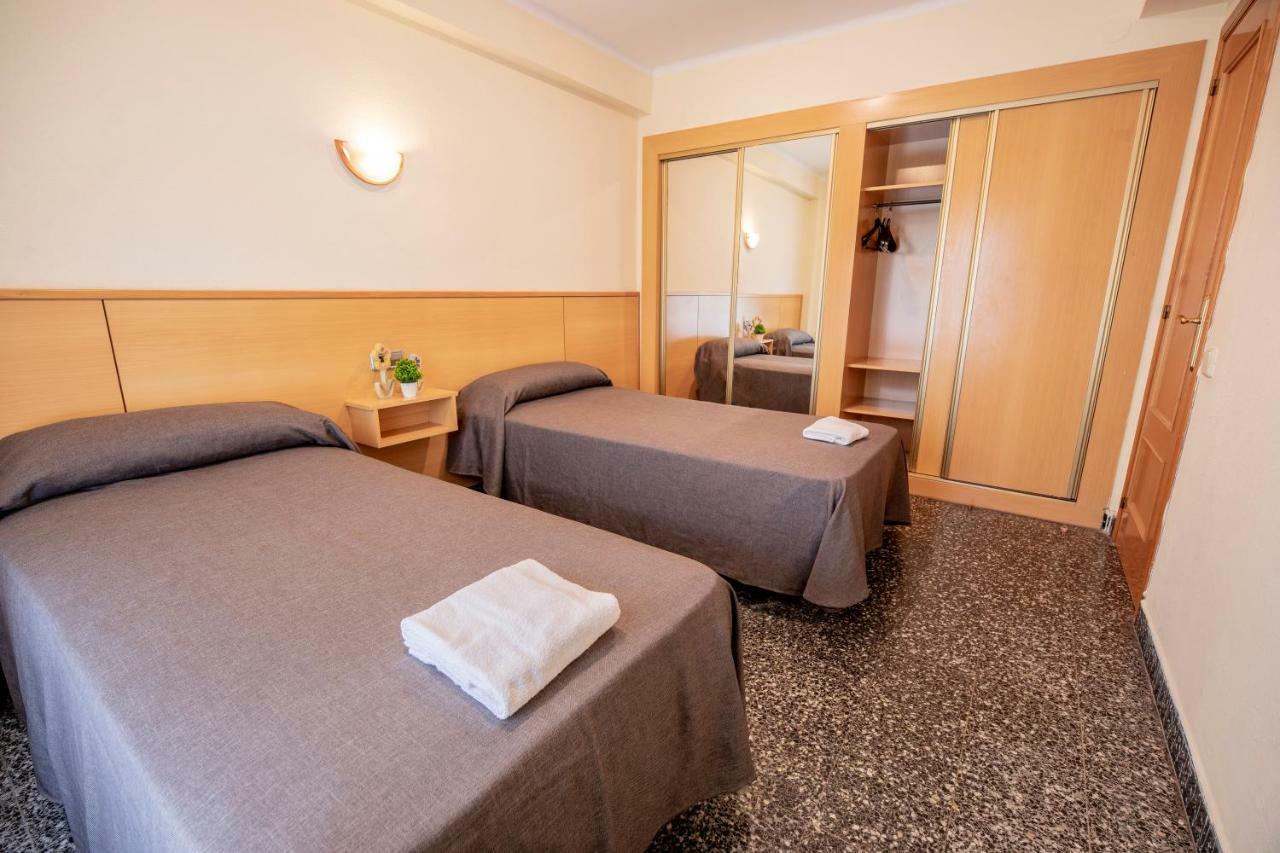Rentalmar Goya Salou Exteriör bild